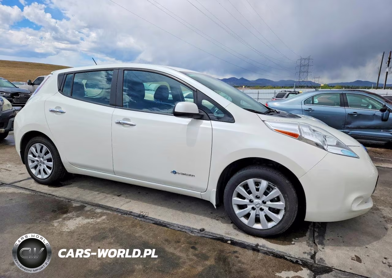 2017 Nissan Leaf S VIN:1N4BZ0CP0HC307367 - 4