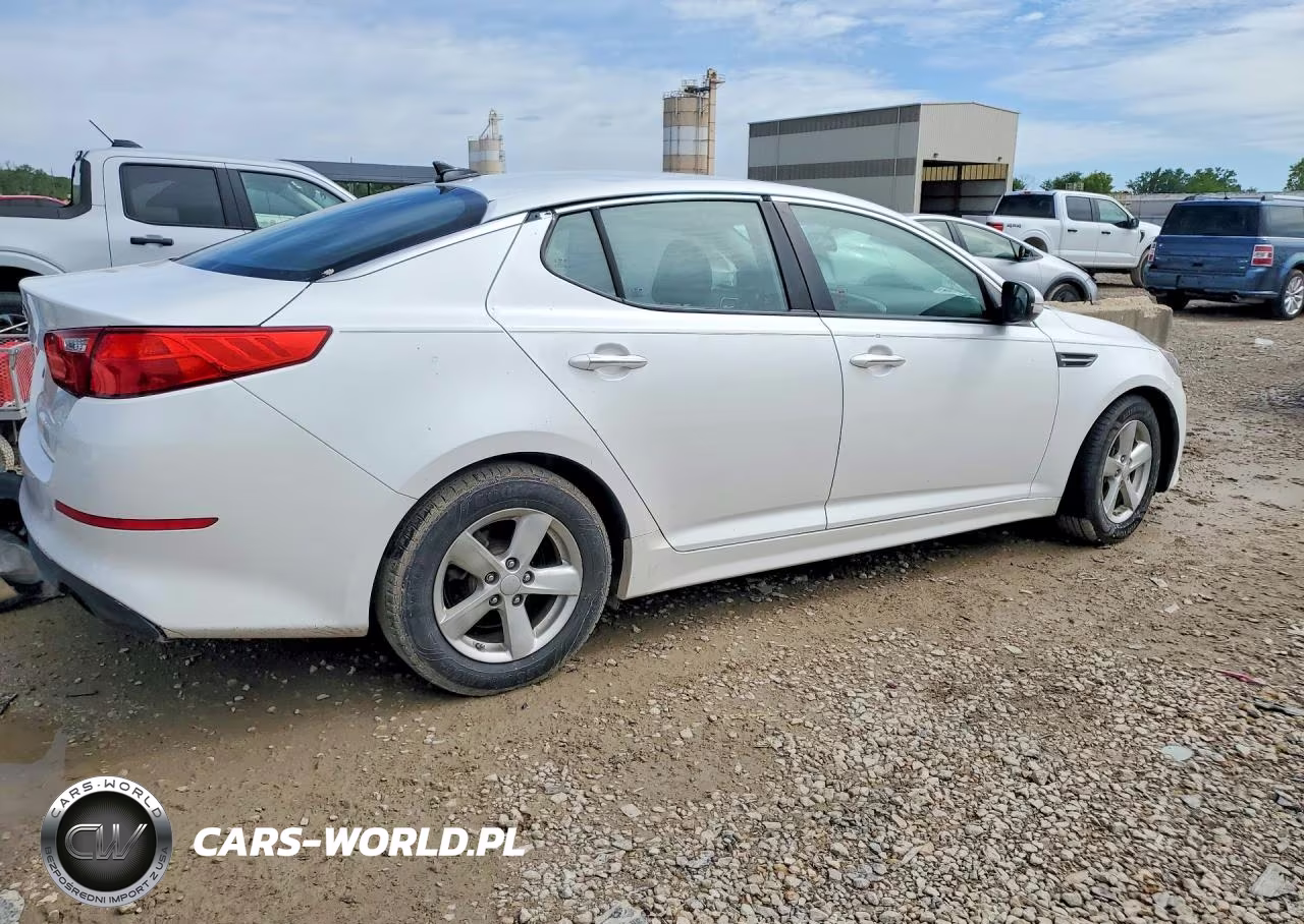 2015 Kia Optima Lx VIN:KNAGM4A73F5557032 - 3