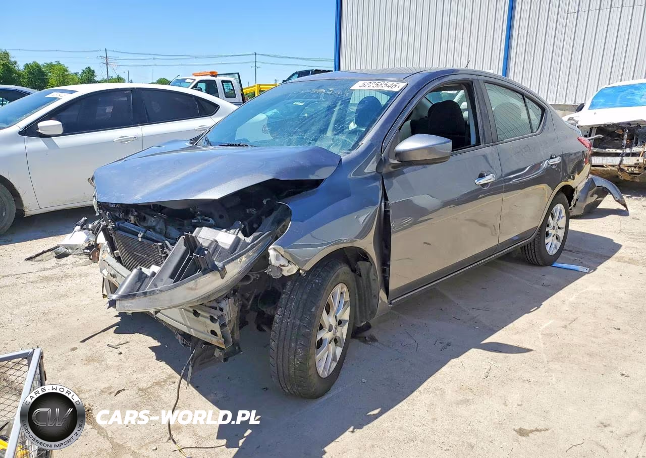 2018 Nissan Versa Sv