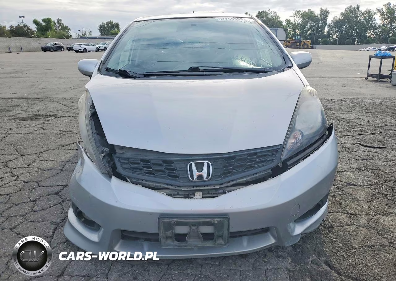 2012 Honda Fit Sport VIN:JHMGE8H50CS007519 - 5