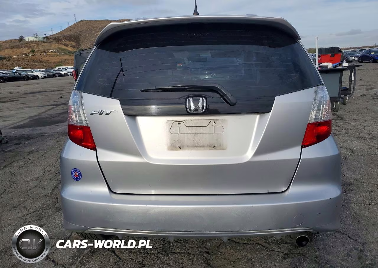 2012 Honda Fit Sport VIN:JHMGE8H50CS007519 - 6