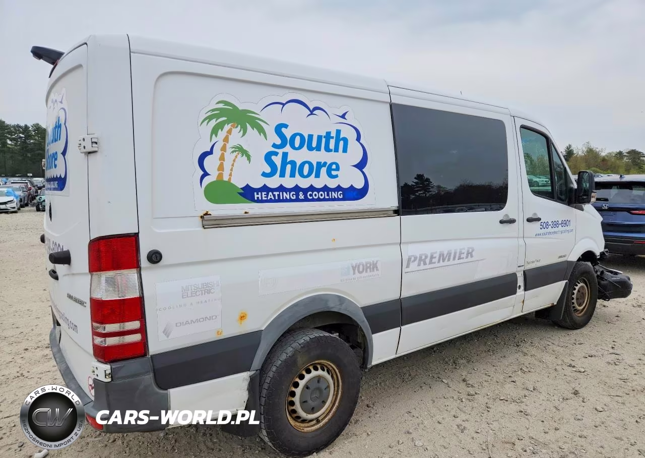 2016 Mercedes Benz Sprinter 2500 Delivery Van VIN:WD3PE7DD4GP208481 - 3