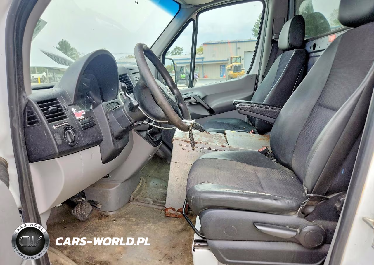 2016 Mercedes Benz Sprinter 2500 Delivery Van VIN:WD3PE7DD4GP208481 - 7