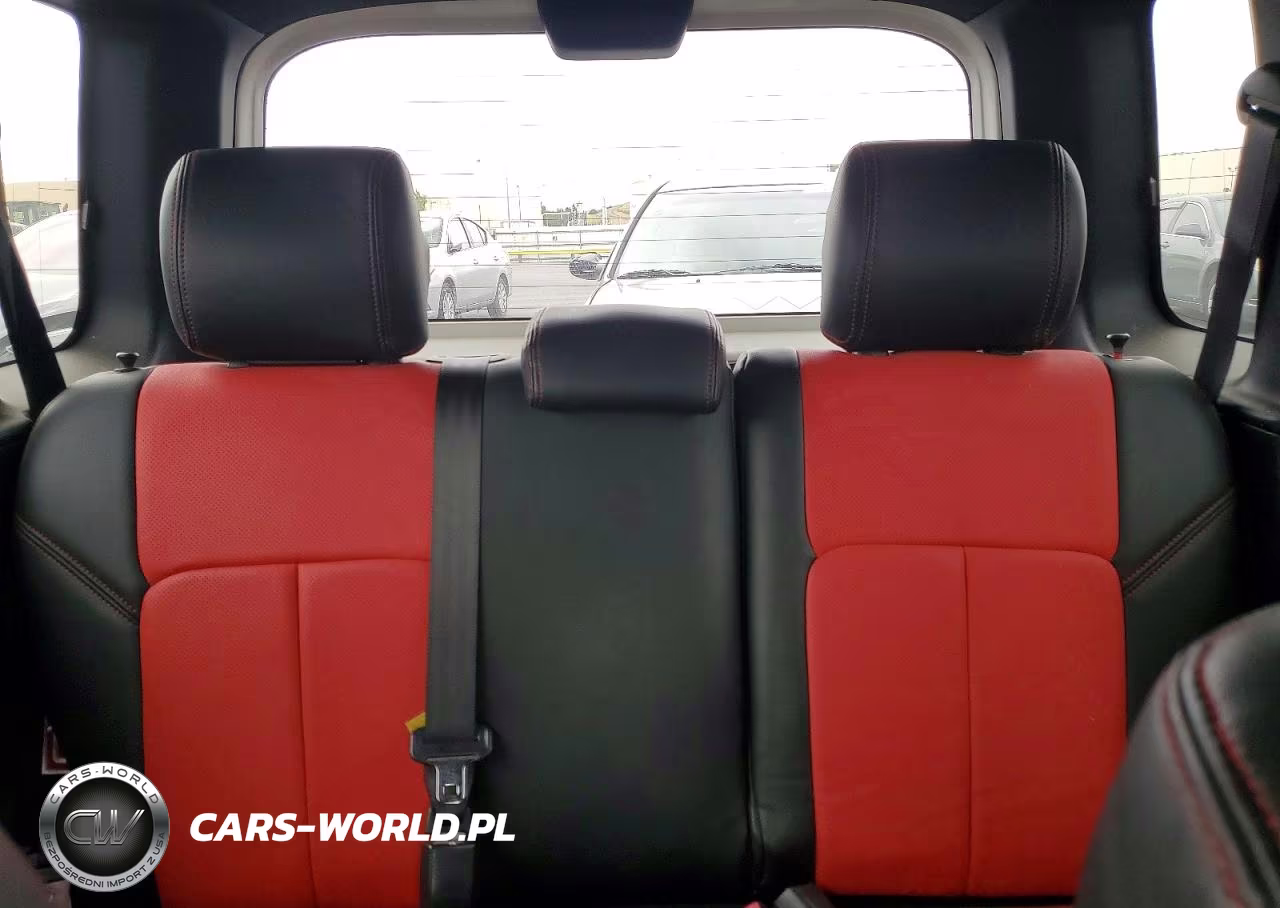 2006 Toyota Scion Xb VIN:JTLKT334564077761 - 10