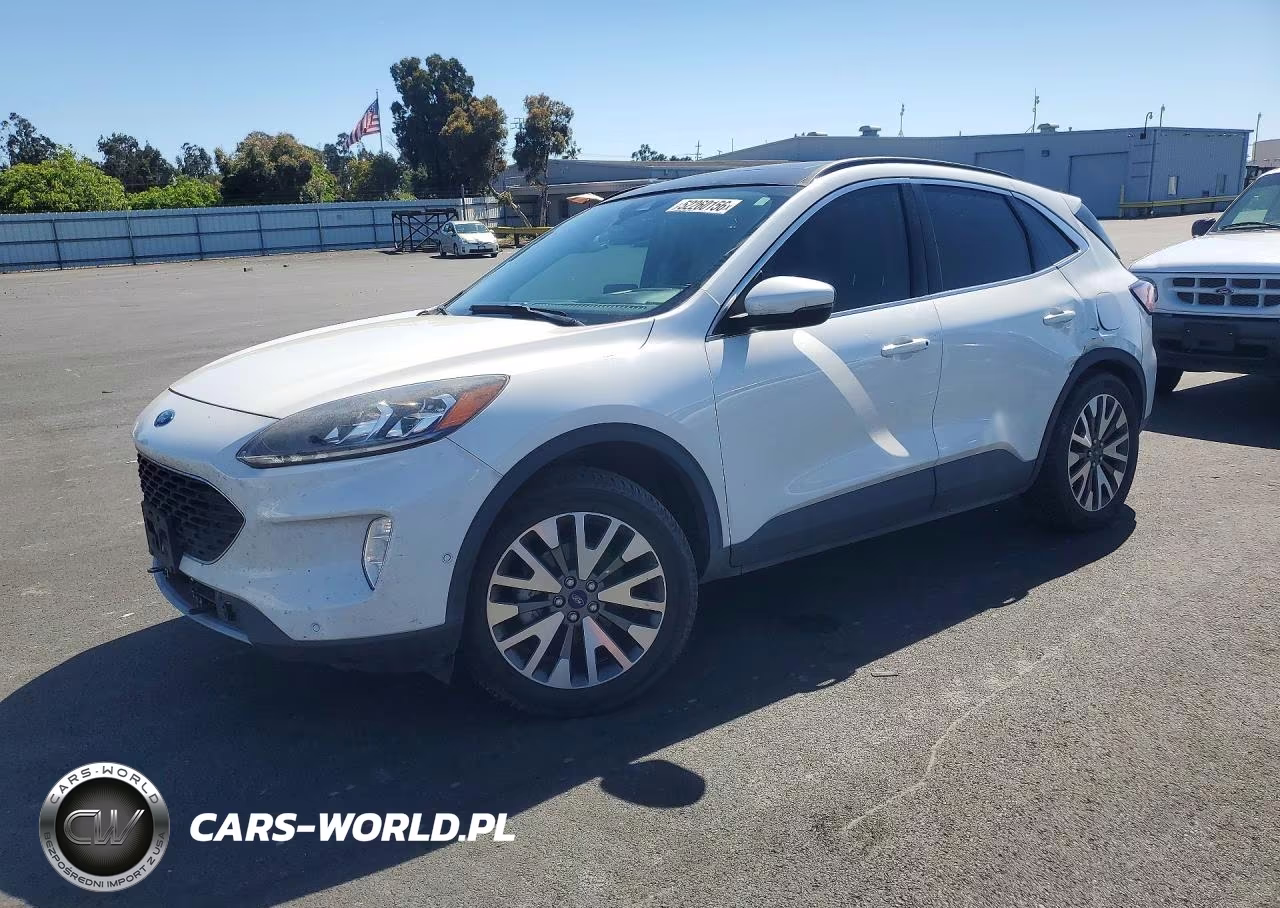 2020 Ford Escape Titanium