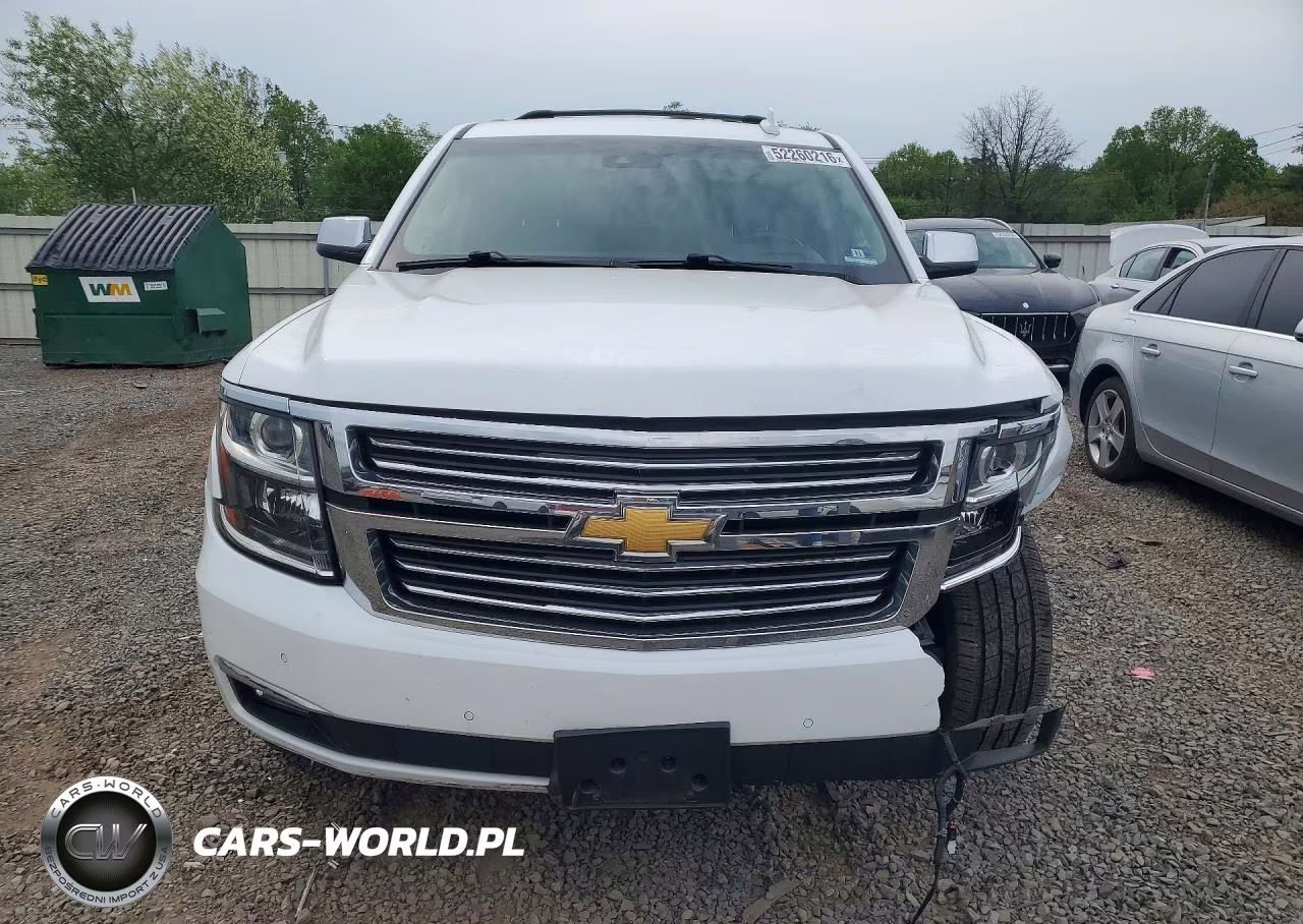 2019 Chevrolet Suburban K1500 Premier VIN:1GNSKJKC2KR296354 - 5
