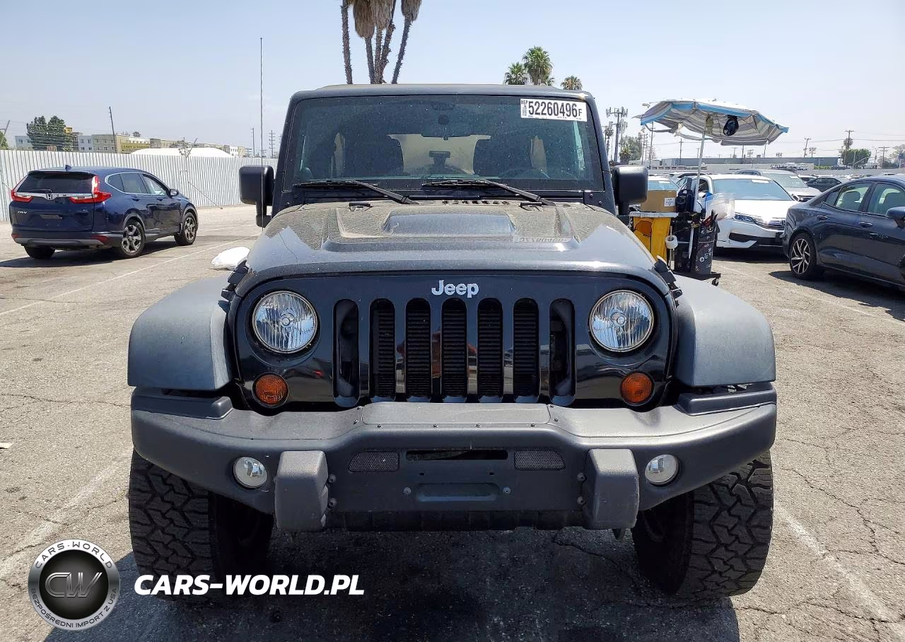 2012 Jeep Wrangler Unlimited Rubicon VIN:1C4BJWFG8CL230952 - 5