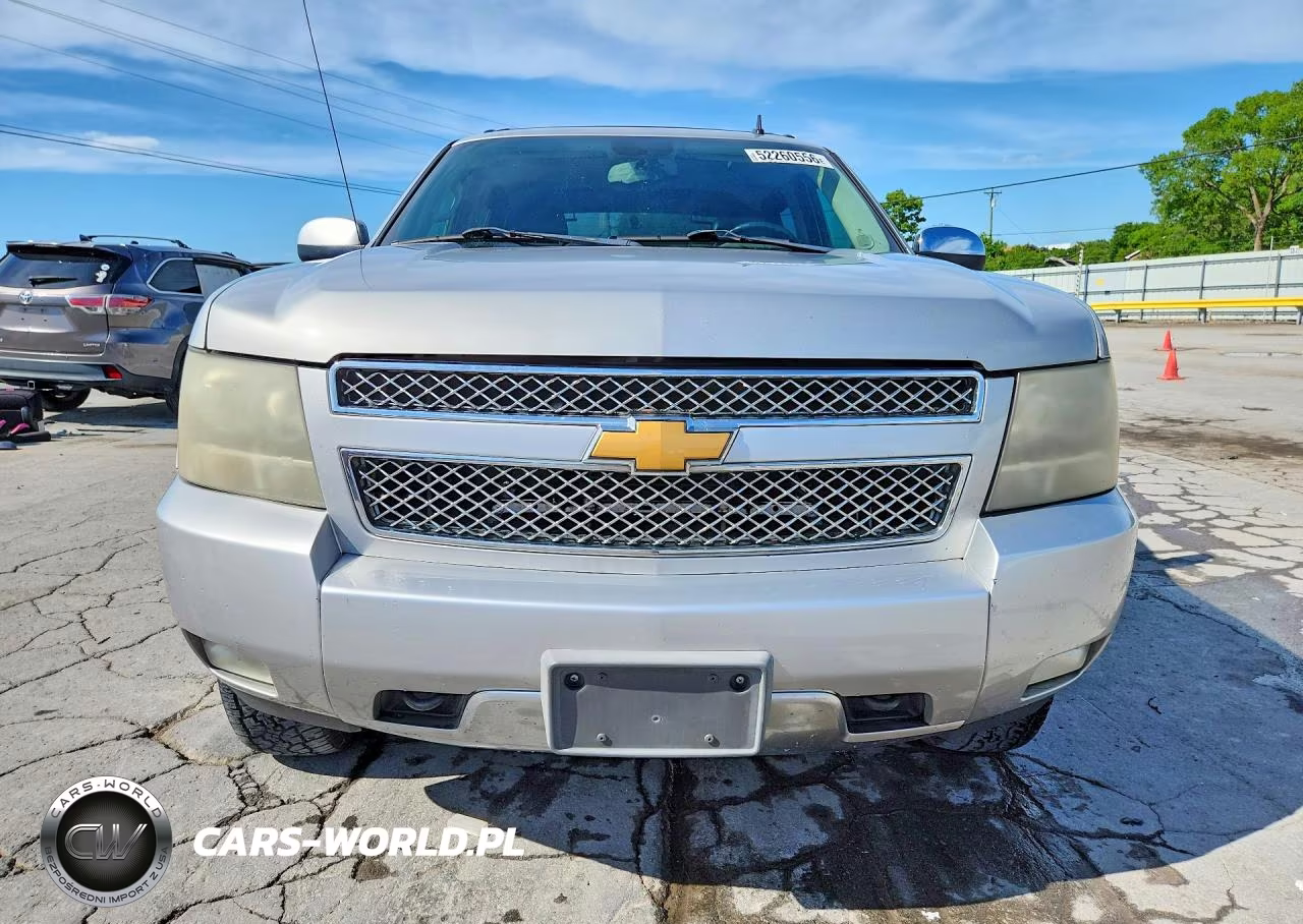 2010 Chevrolet Avalanche Lt VIN:3GNVKFE01AG194442 - 5