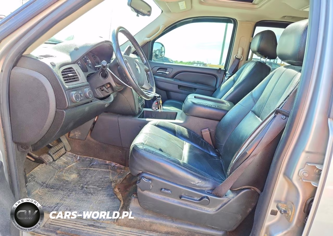 2010 Chevrolet Avalanche Lt VIN:3GNVKFE01AG194442 - 7