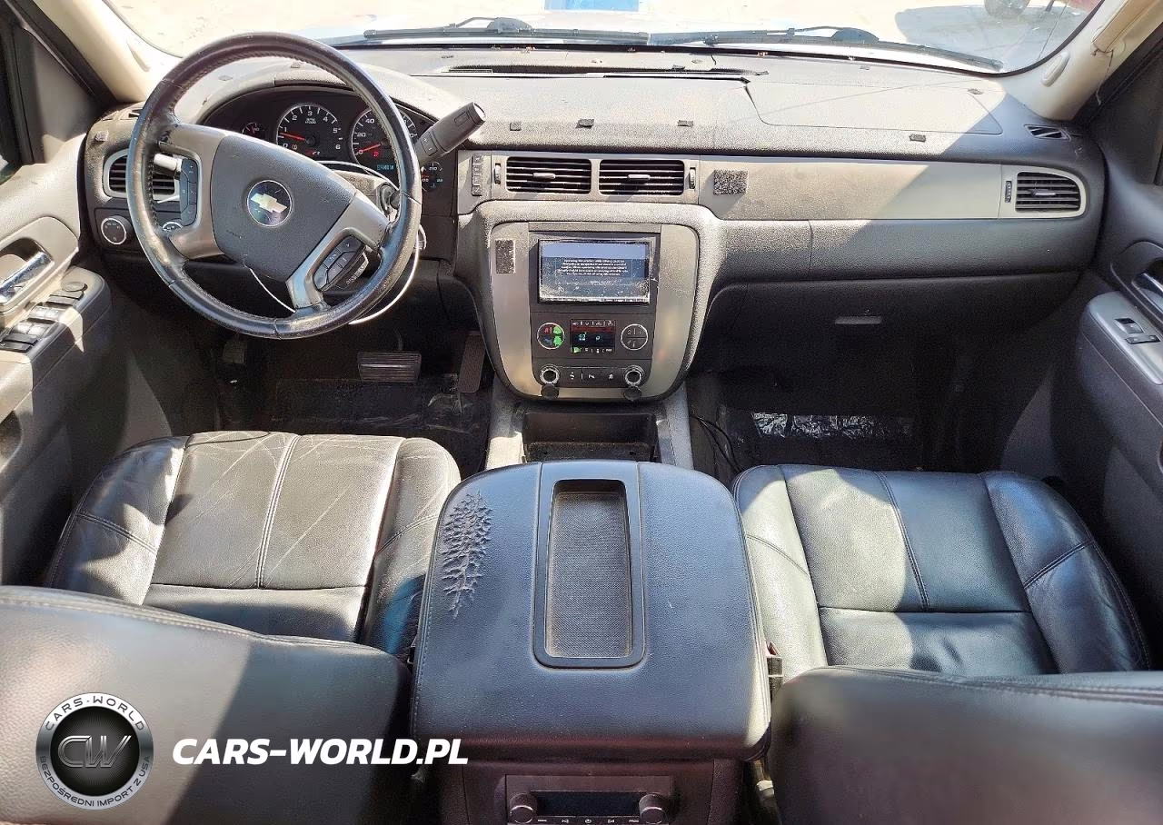 2010 Chevrolet Avalanche Lt VIN:3GNVKFE01AG194442 - 8