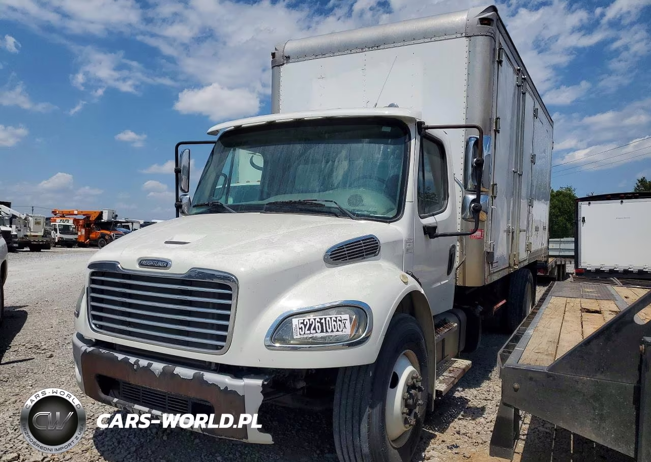 2013 Freightliner Business Class M2 Box Truck