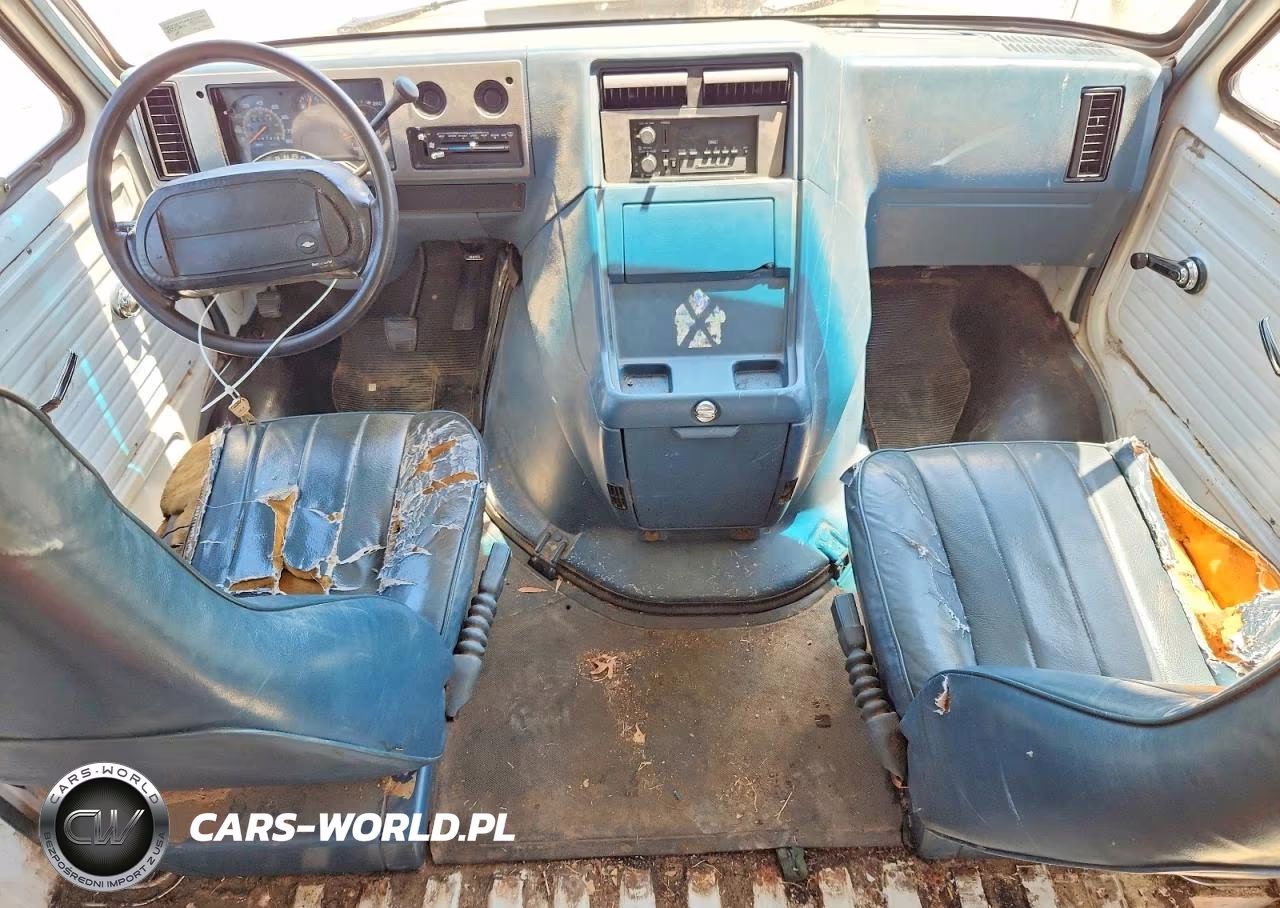1994 Chevrolet G20 VIN:1GCEG25ZXRF149059 - 8