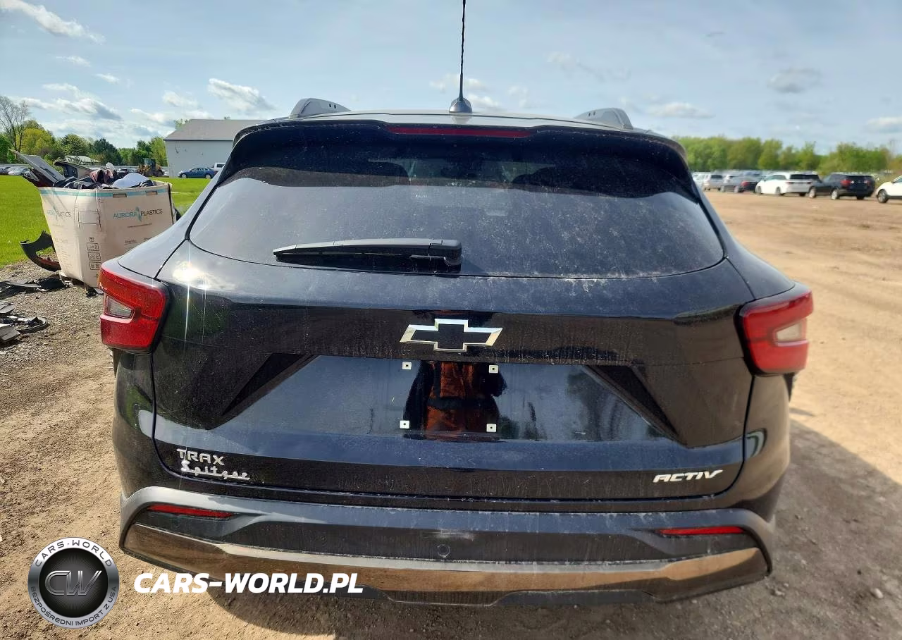 2025 Chevrolet Trax Activ VIN:KL77LKEP6SC116678 - 6