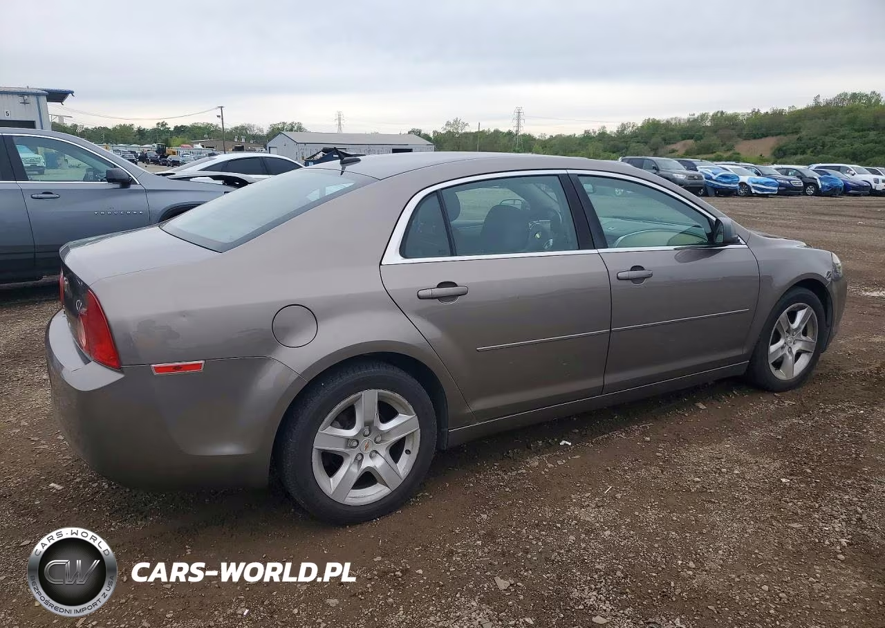 2011 Chevrolet Malibu Ls VIN:1G1ZB5E15BF262377 - 3
