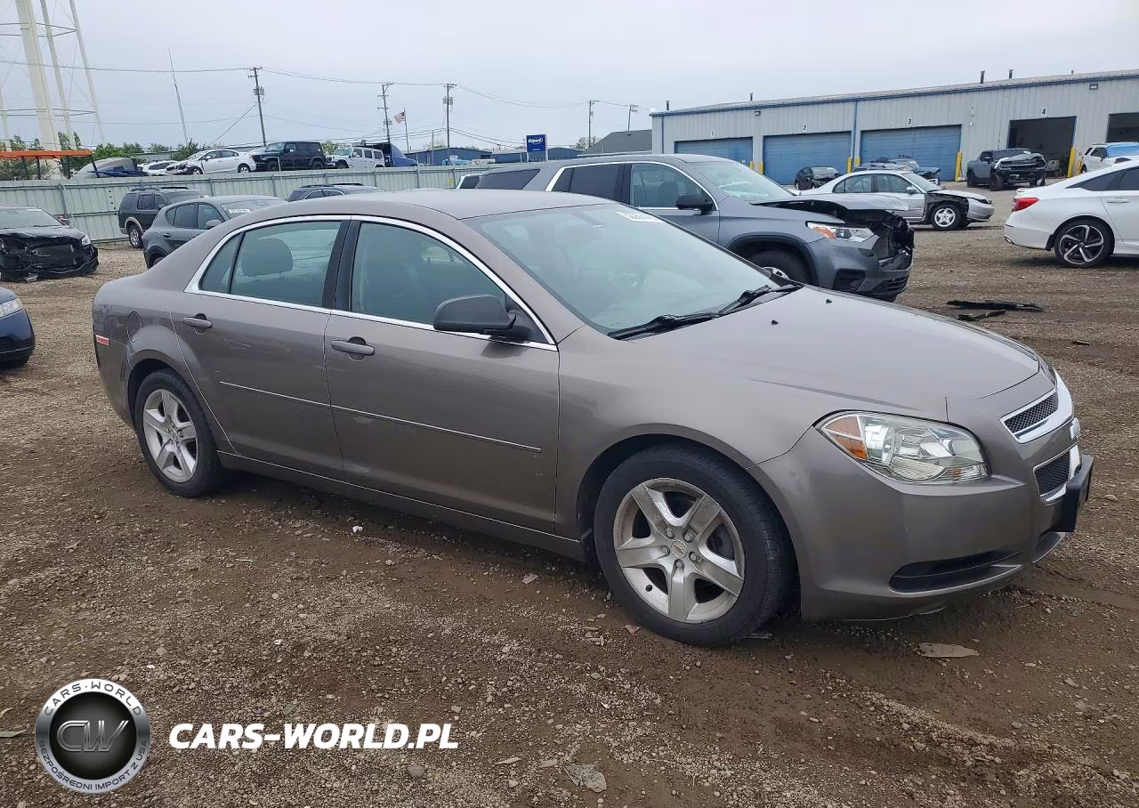 2011 Chevrolet Malibu Ls VIN:1G1ZB5E15BF262377 - 4
