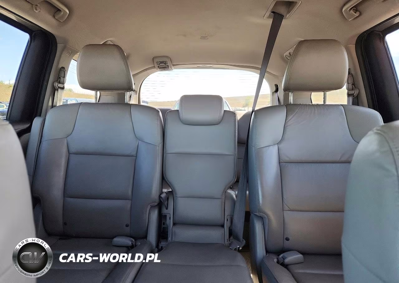 2011 Honda Odyssey Touring VIN:5FNRL5H96BB078396 - 10