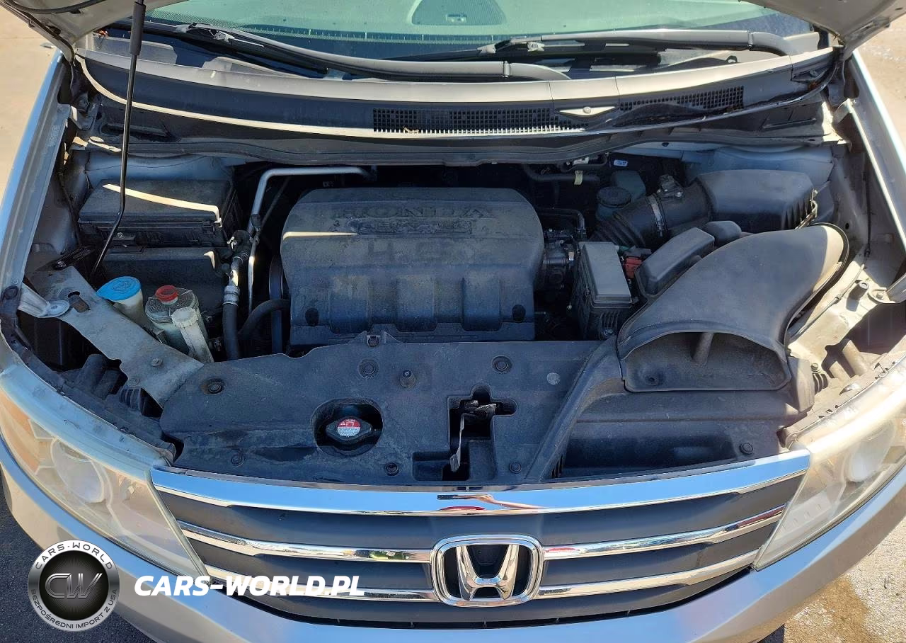 2011 Honda Odyssey Touring VIN:5FNRL5H96BB078396 - 12