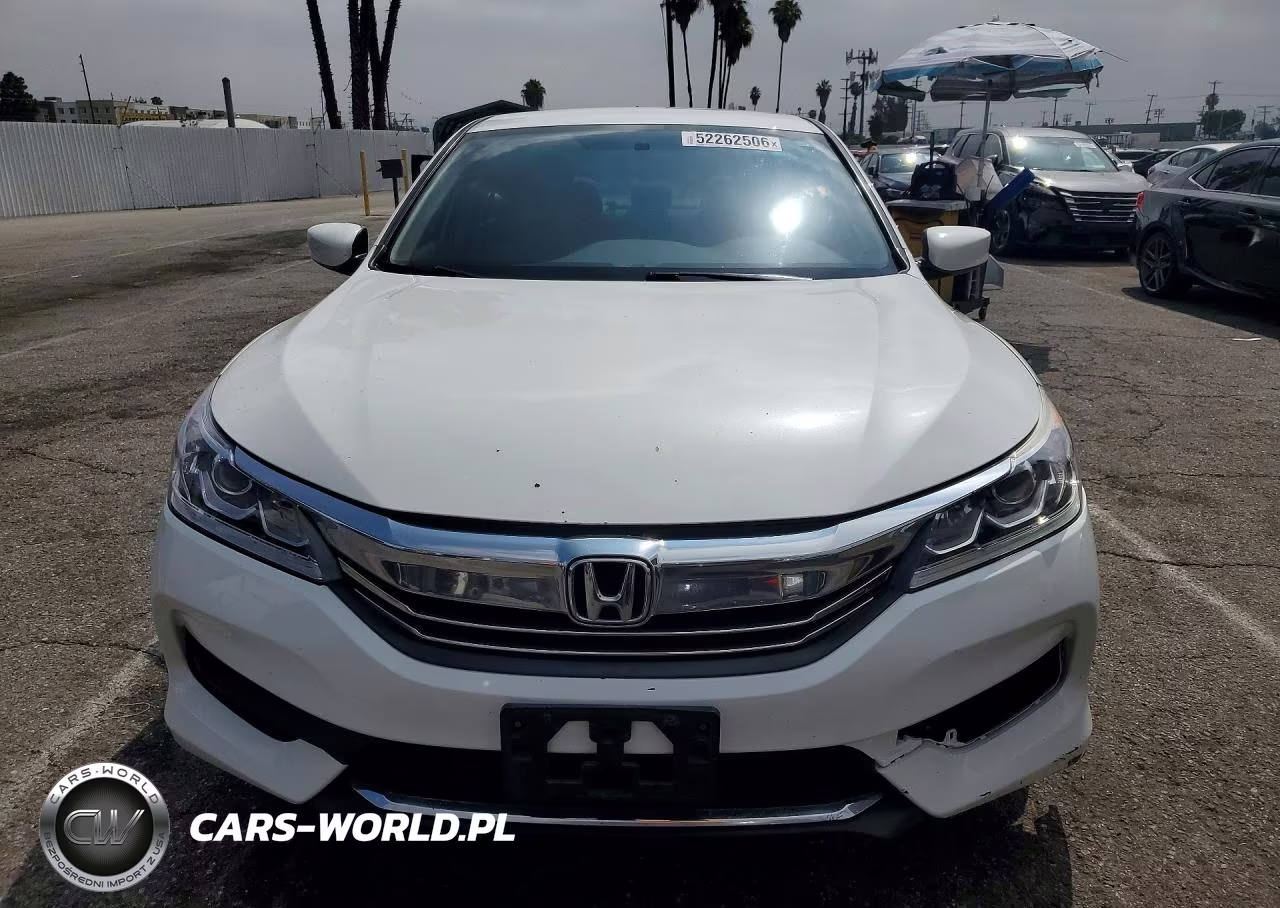 2017 Honda Accord Lx VIN:1HGCR2F3XHA006993 - 5