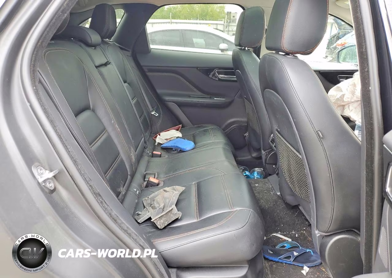 2020 Jaguar F-Pace Prestige VIN:SADCK2GX3LA637893 - 11