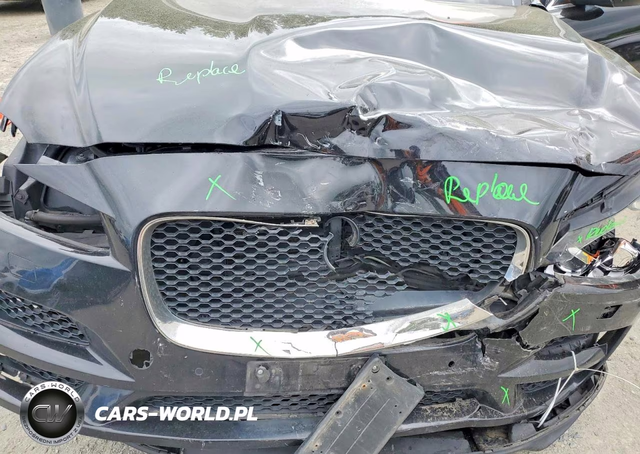 2020 Jaguar F-Pace Prestige VIN:SADCK2GX3LA637893 - 12