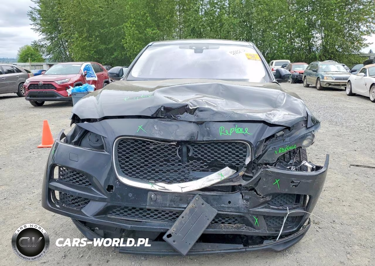 2020 Jaguar F-Pace Prestige VIN:SADCK2GX3LA637893 - 5