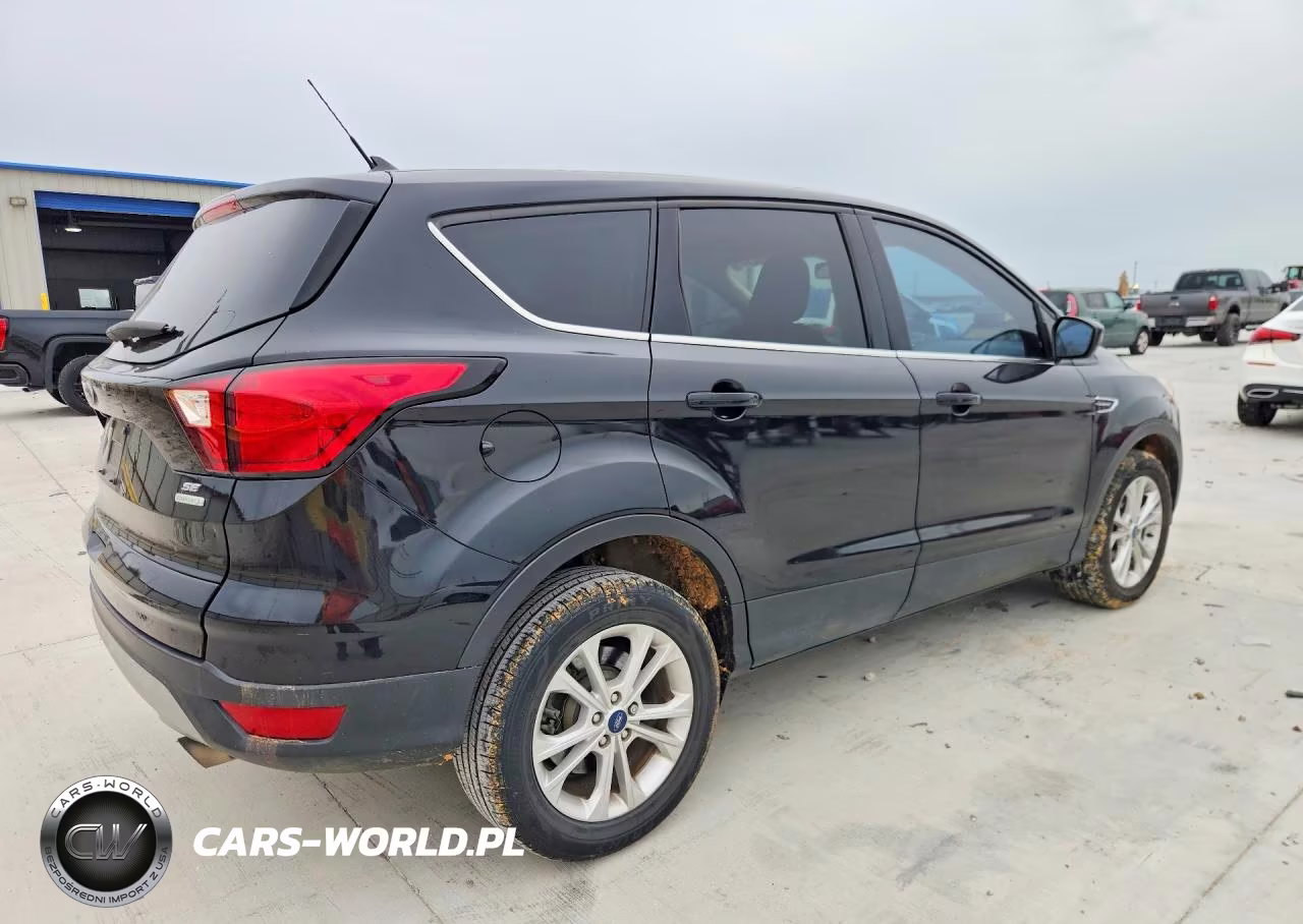 2019 Ford Escape Se VIN:1FMCU0GD0KUA99923 - 3
