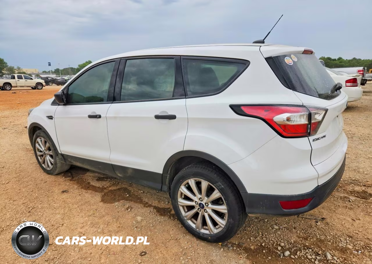 2018 Ford Escape S VIN:1FMCU0F74JUA33112 - 2