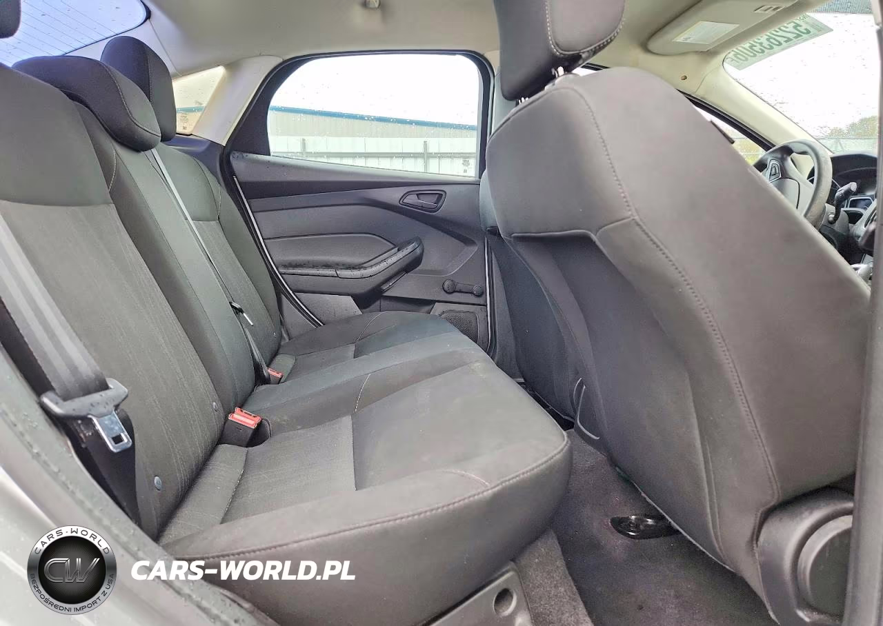 2018 Ford Focus S VIN:1FADP3E27JL254352 - 10