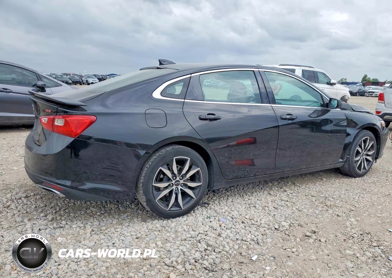2021 Chevrolet Malibu Rs VIN:1G1ZG5ST1MF048397 - 3