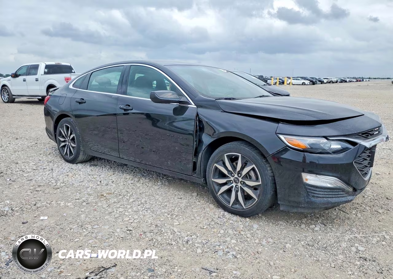2021 Chevrolet Malibu Rs VIN:1G1ZG5ST1MF048397 - 4
