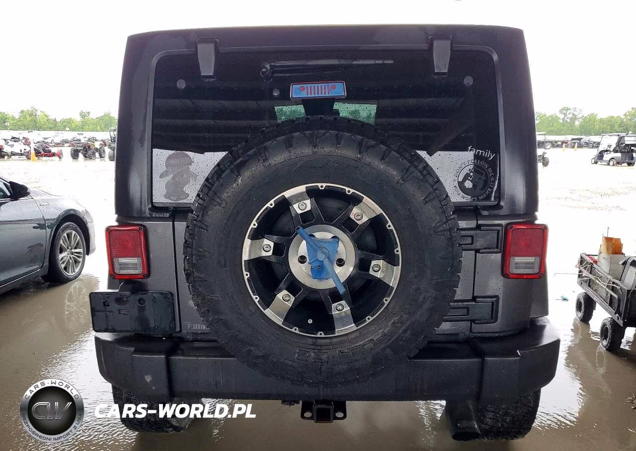 2017 Jeep Wrangler Unlimited Sport VIN:1C4BJWDG3HL612638 - 6