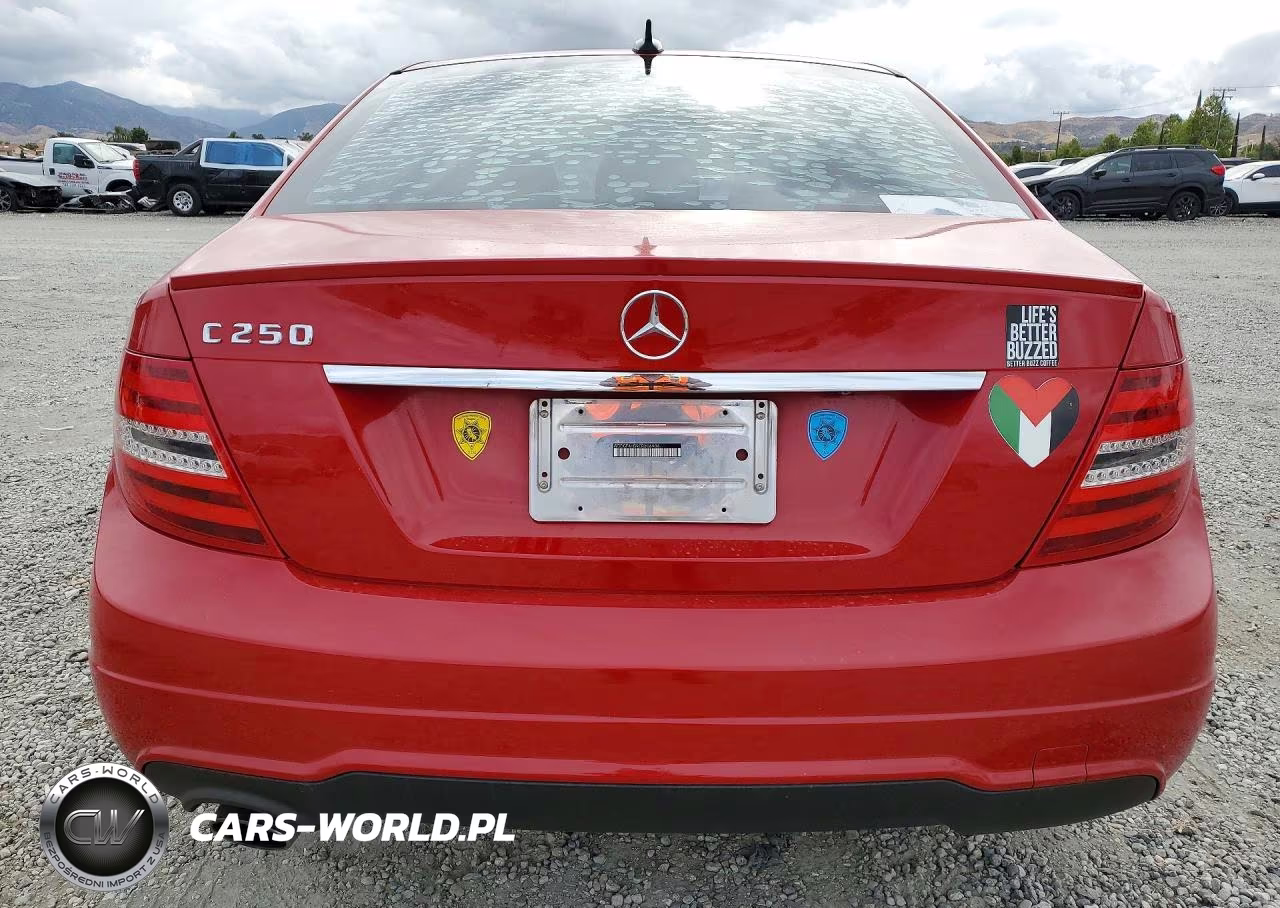 2012 Mercedes-Benz C 250 VIN:WDDGF4HB9CR206904 - 6