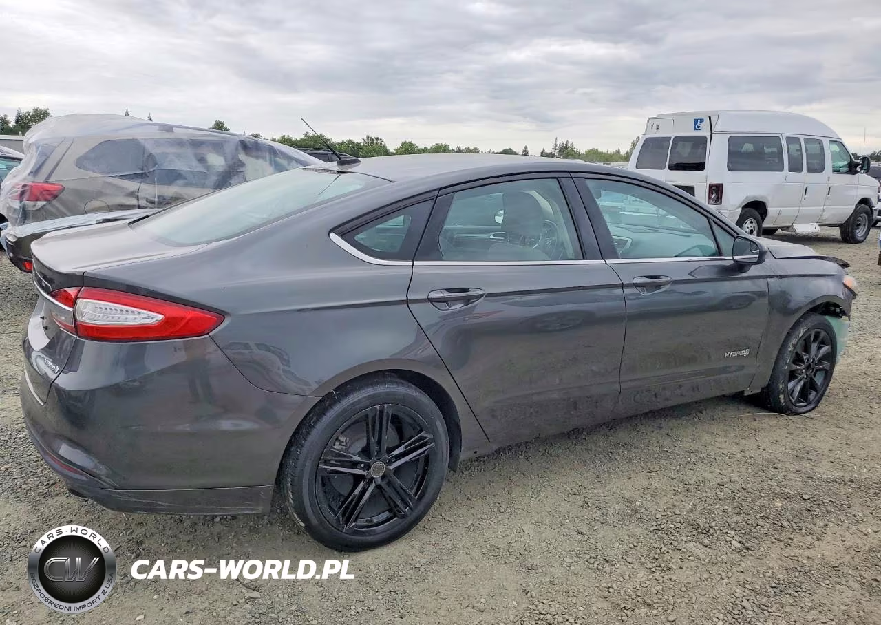 2018 Ford Fusion S Hybrid VIN:3FA6P0UUXJR261663 - 3