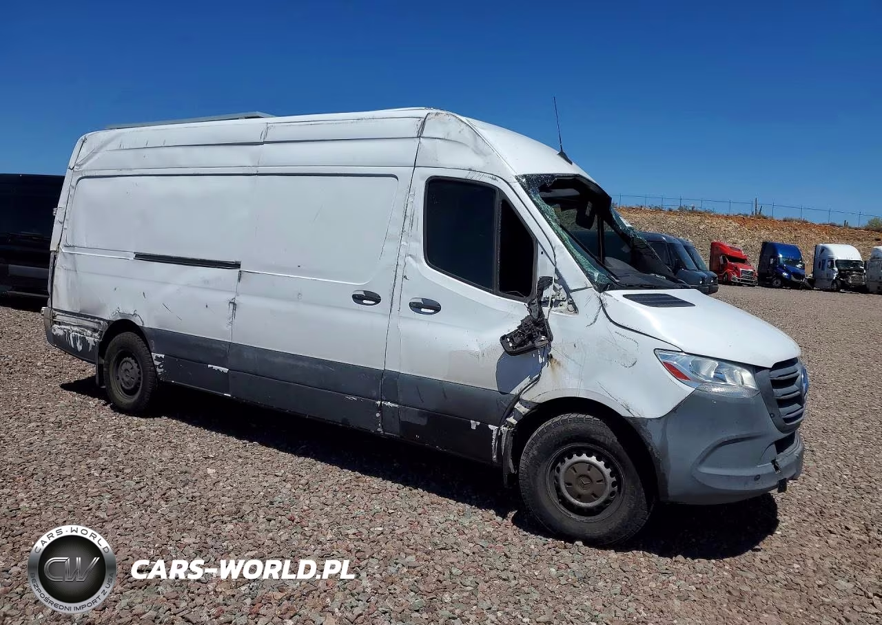 2021 Mercedes Benz Sprinter 2500 VIN:W1W40CHY1MT054669 - 4