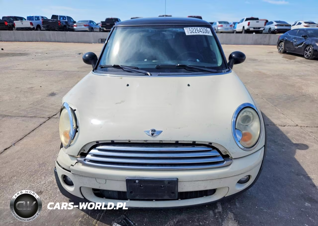 2009 Mini Cooper VIN:WMWMF33569TW70444 - 5