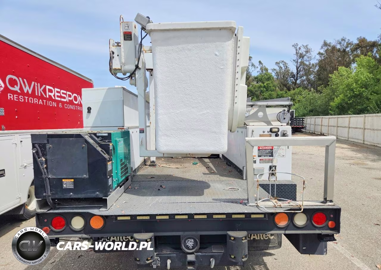 2014 Ford F450 Super Duty Bucket Truck VIN:1FDUF4GT5EEA94440 - 6