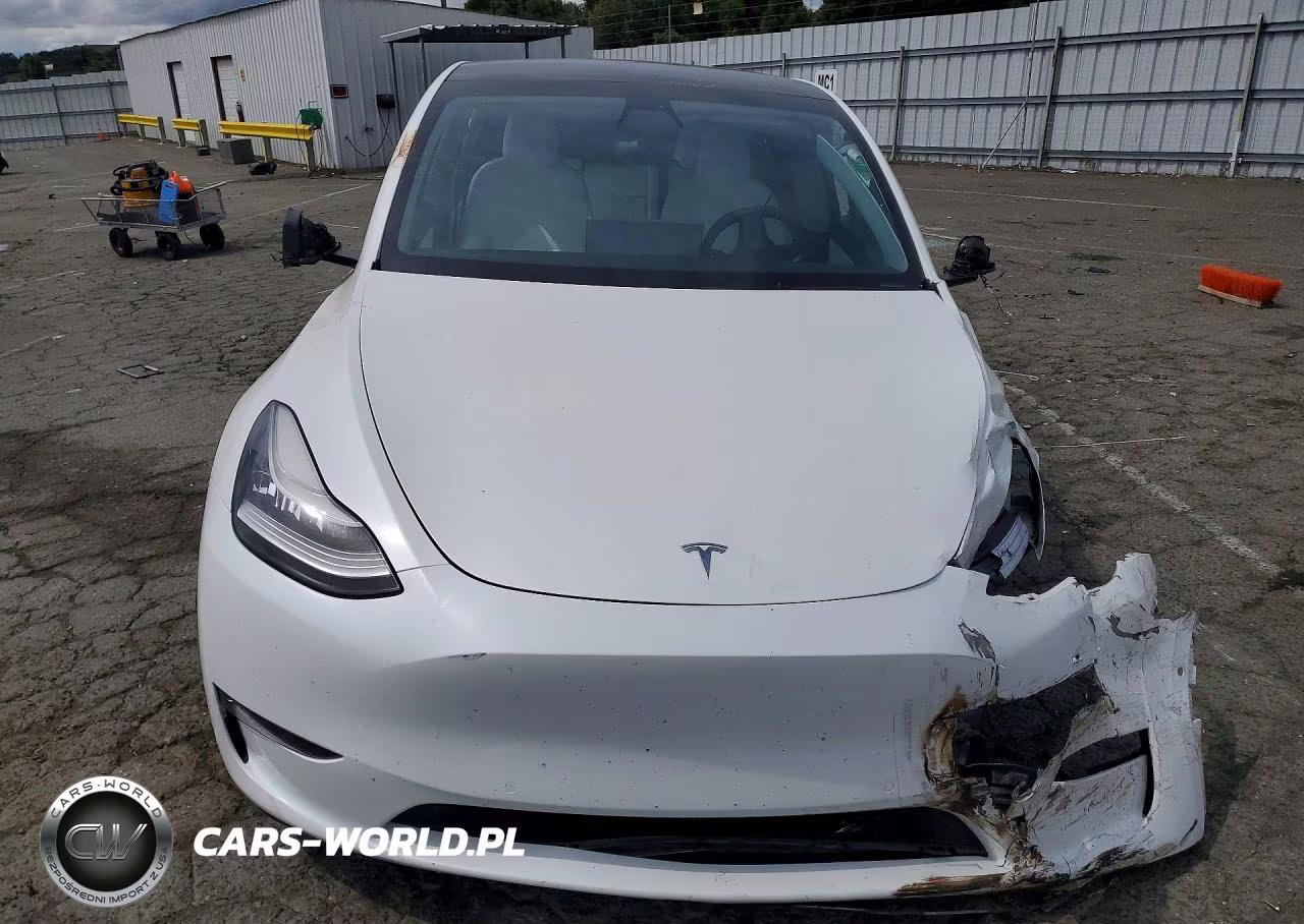 2021 Tesla Model Y VIN:5YJYGDEE5MF151868 - 5