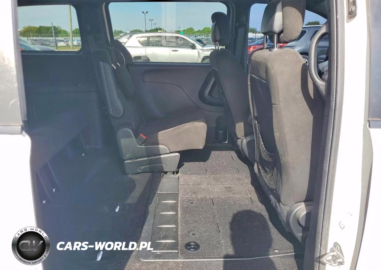 2017 Dodge Grand Caravan Se VIN:2C4RDGBG2HR651940 - 11