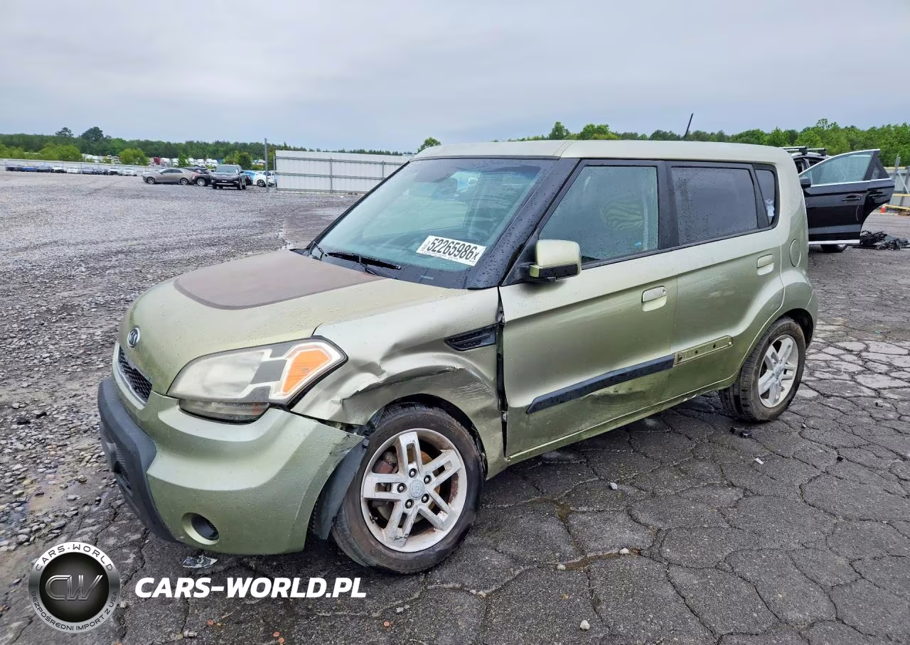 2010 Kia Soul +