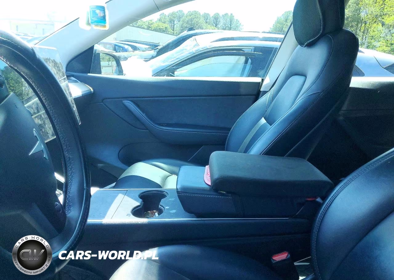 2021 Tesla Model Y VIN:5YJYGDEE6MF084293 - 7