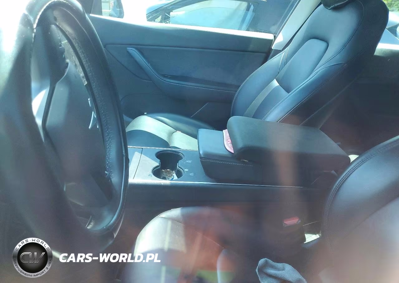 2021 Tesla Model Y VIN:5YJYGDEE6MF084293 - 9