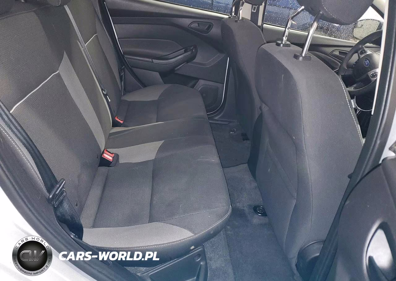 2012 Ford Focus Se VIN:1FAHP3F26CL217330 - 10
