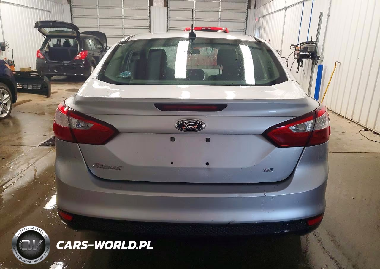 2012 Ford Focus Se VIN:1FAHP3F26CL217330 - 6