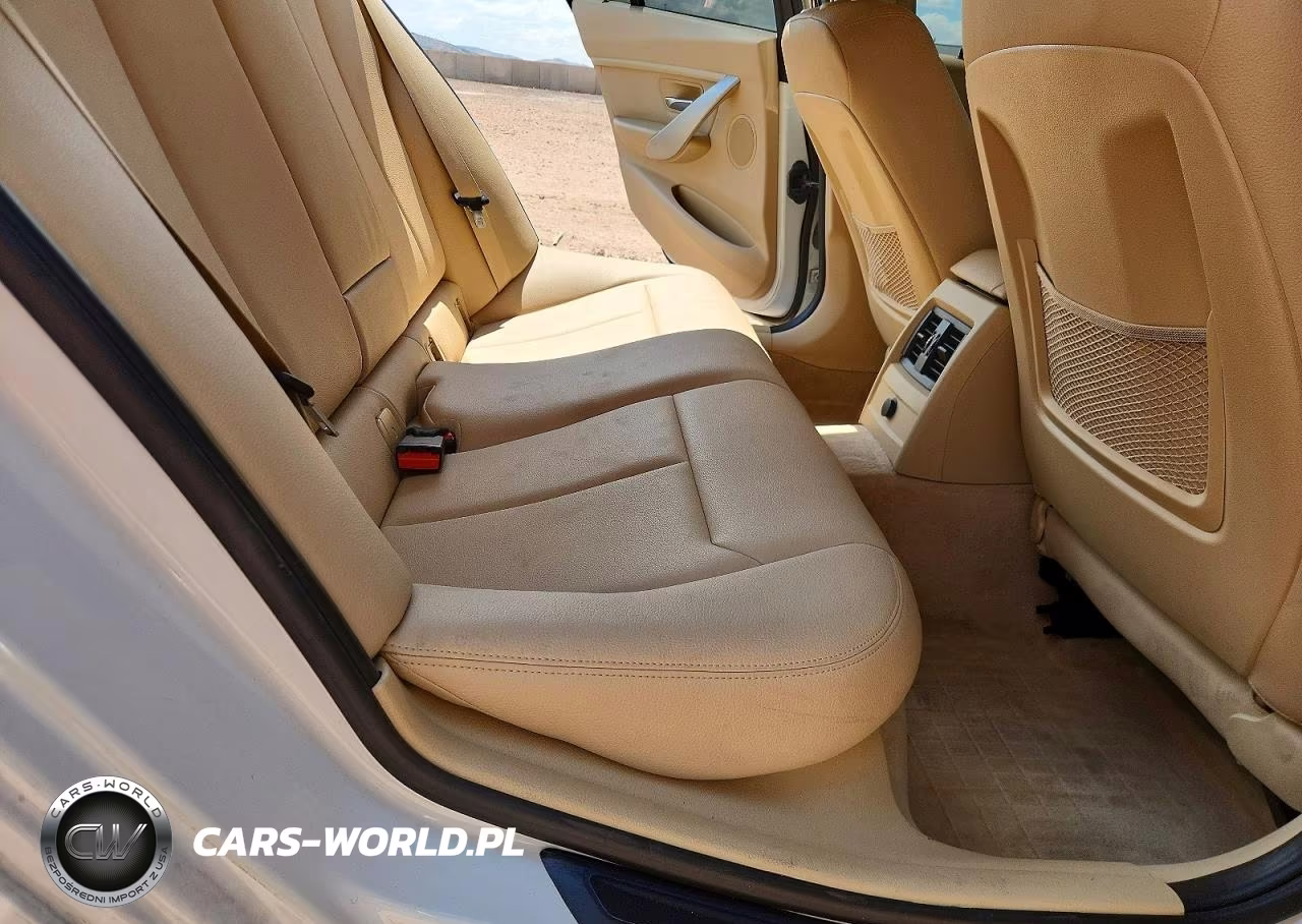 2013 BMW 328 I VIN:WBA3A5G57DNP23620 - 10