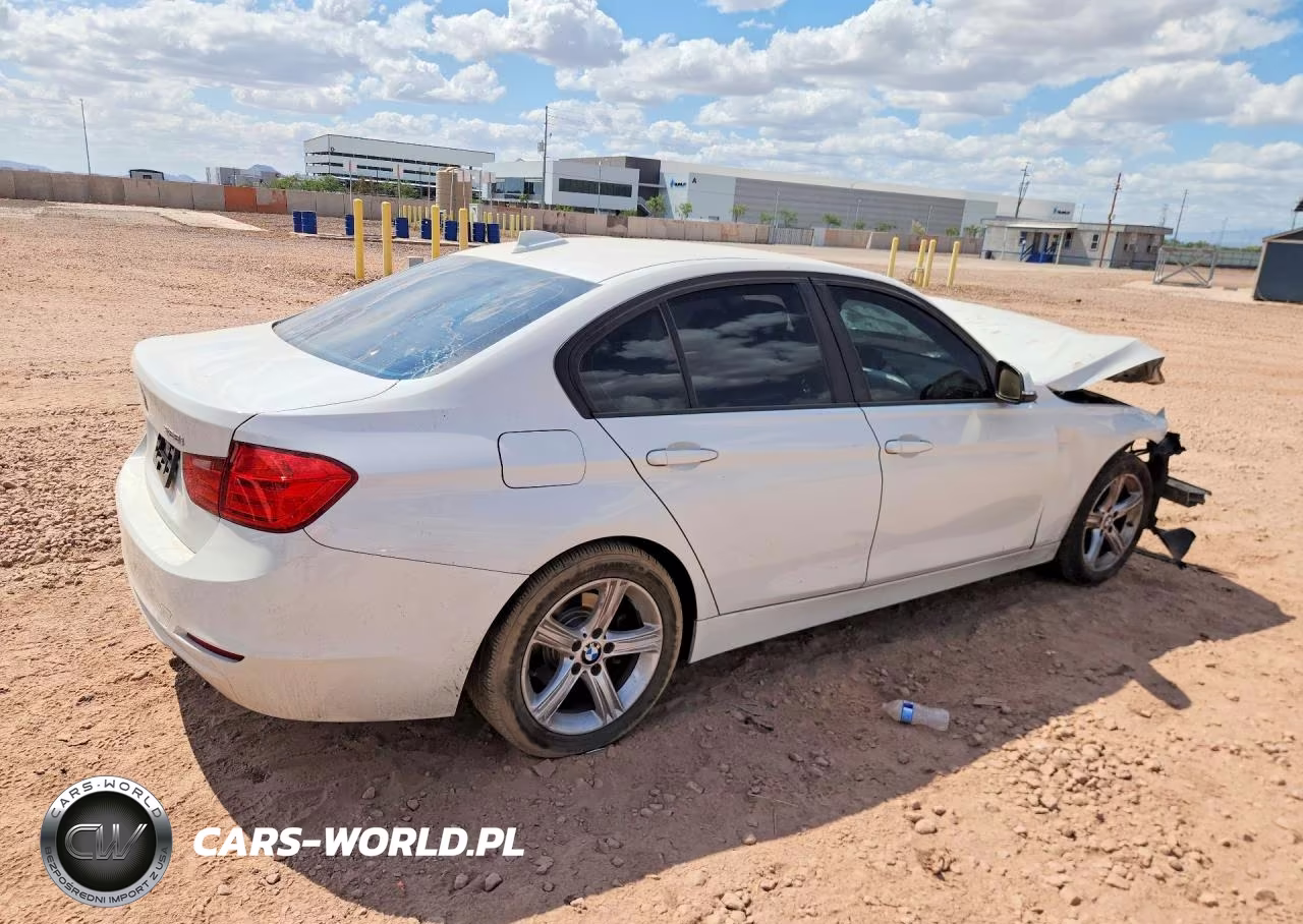 2013 BMW 328 I VIN:WBA3A5G57DNP23620 - 3