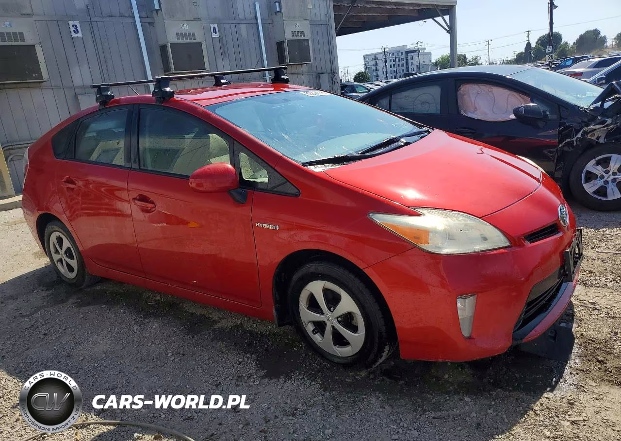 2013 Toyota Prius Three VIN:JTDKN3DU9D5652990 - 4