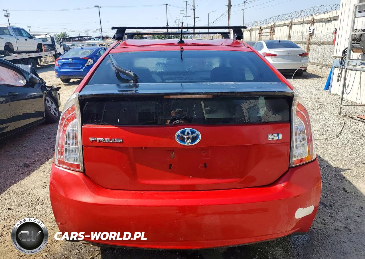 2013 Toyota Prius Three VIN:JTDKN3DU9D5652990 - 6