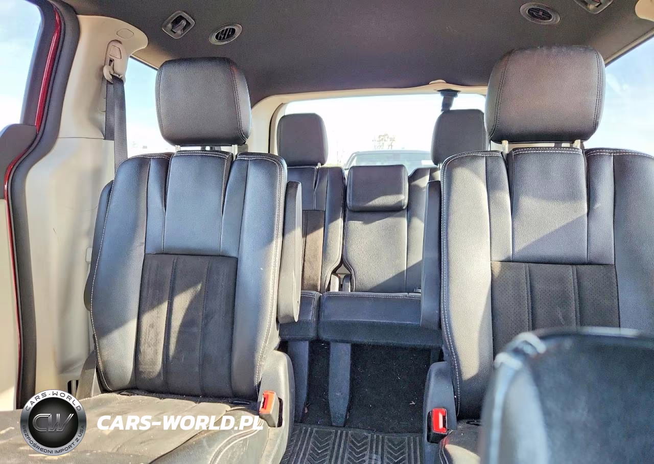 2019 Dodge Grand Caravan Sxt VIN:2C4RDGCG7KR717159 - 10