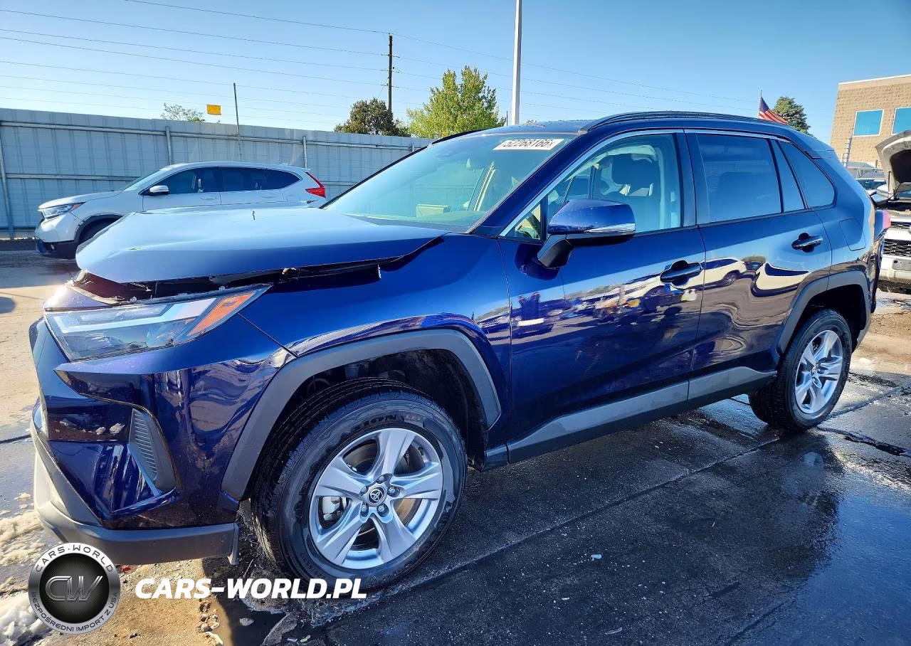 2025 Toyota Rav4 Xle – zdjęcie 1 z 13