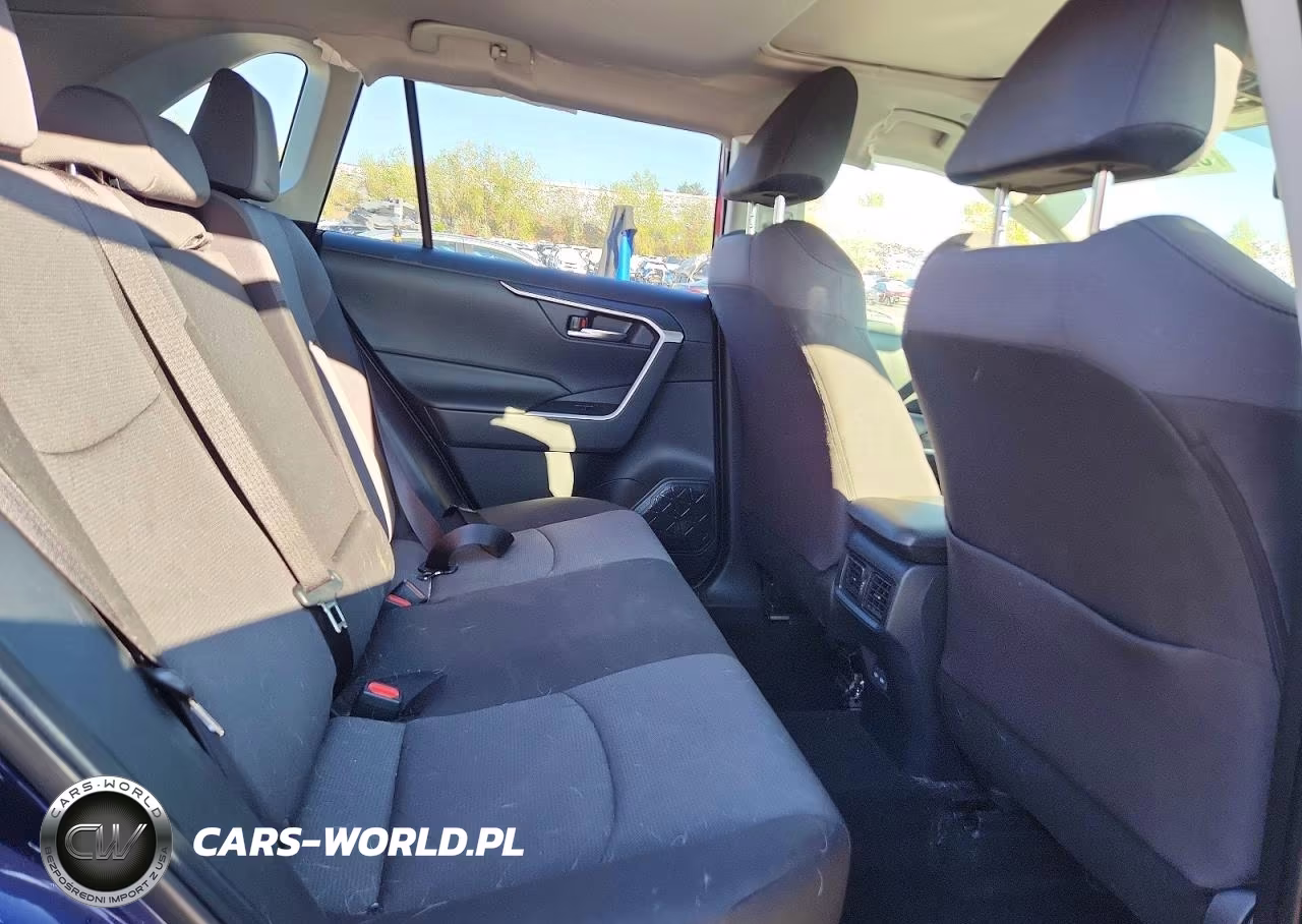 2025 Toyota Rav4 Xle VIN:JTMP1RFV8SJ043095 - 11